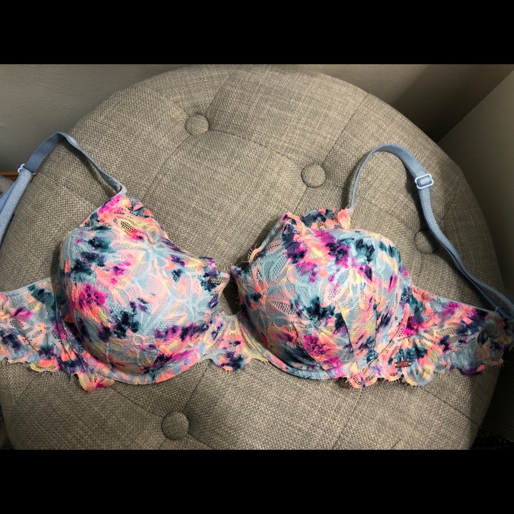 Pink Victoria’s Secret Bra